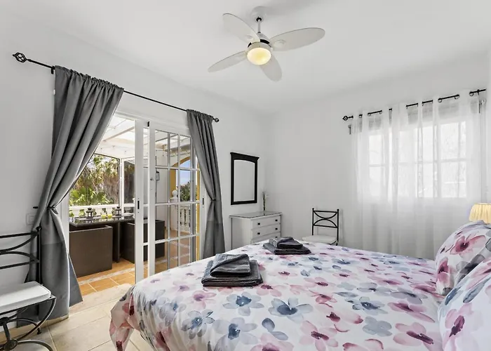 Casahost Fuerteventura Golf Apartament La Guirra